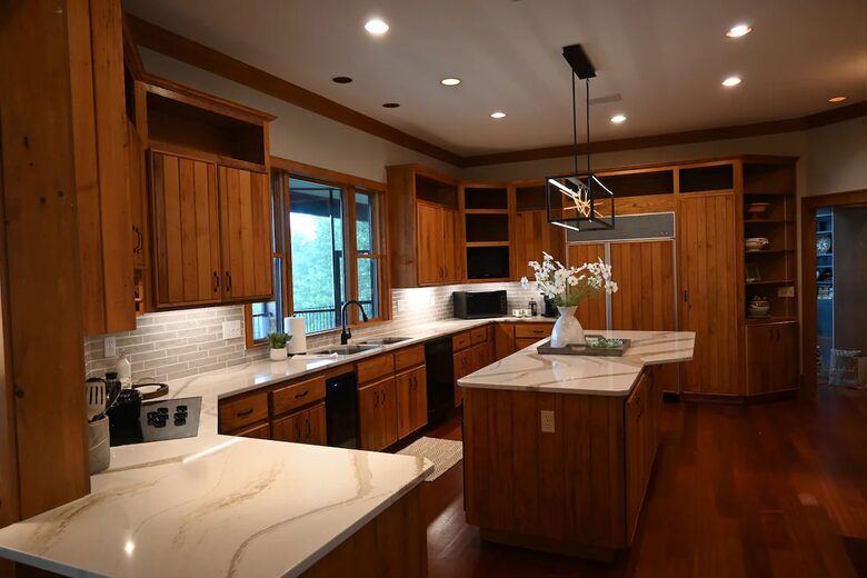 Highlands Home with Stunning Blue Valley Views - Highlands, North Carolina