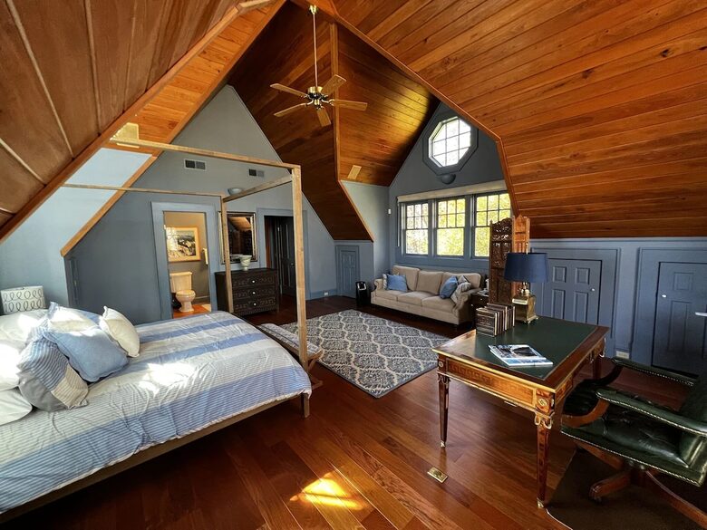 Highlands Home with Stunning Blue Valley Views - Highlands, North Carolina