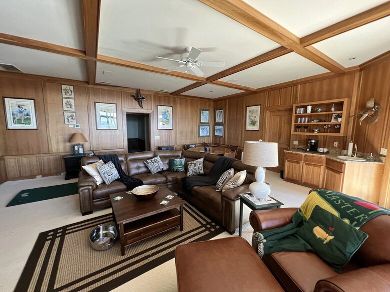 Highlands Home with Stunning Blue Valley Views - Highlands, North Carolina