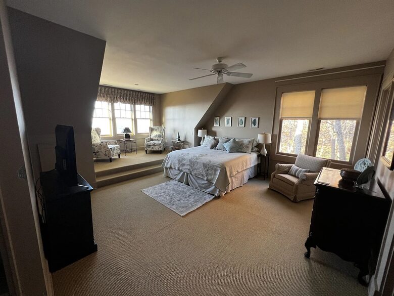 Highlands Home with Stunning Blue Valley Views - Highlands, North Carolina