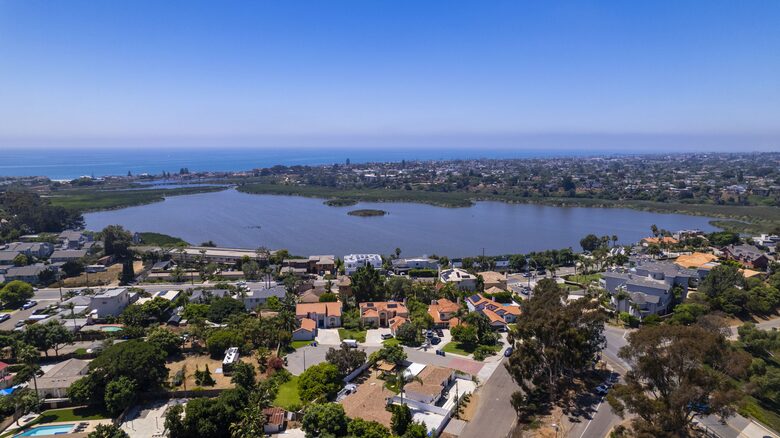 Coasta Casa by the Sea - Carlsbad, California