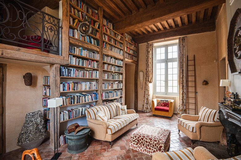 Chateau de Créancey - Créancey, France