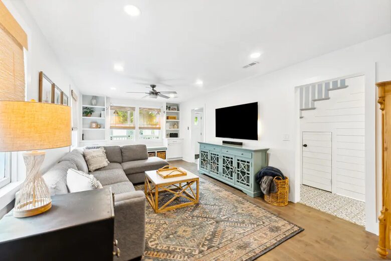 Charming Charleston downtown home - Charleston, South Carolina