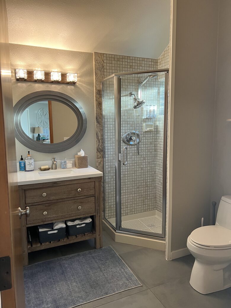 Downstairs shared bathroom.