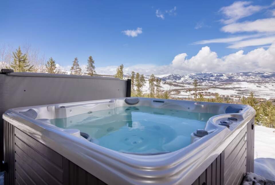 Ski-In/Ski-Out Granby Mountain Retreat - Granby, Colorado