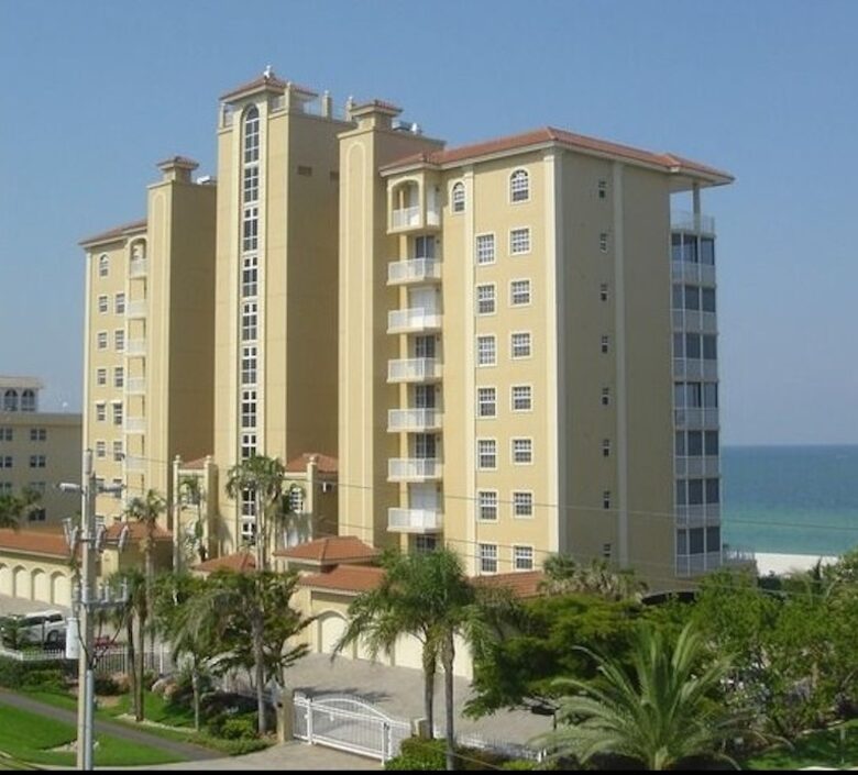 Sea Chase Naples Oceanfront Getaway - Naples, Florida
