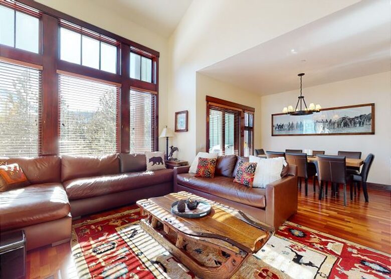 Juniper Springs Retreat - Mammoth Lakes, California