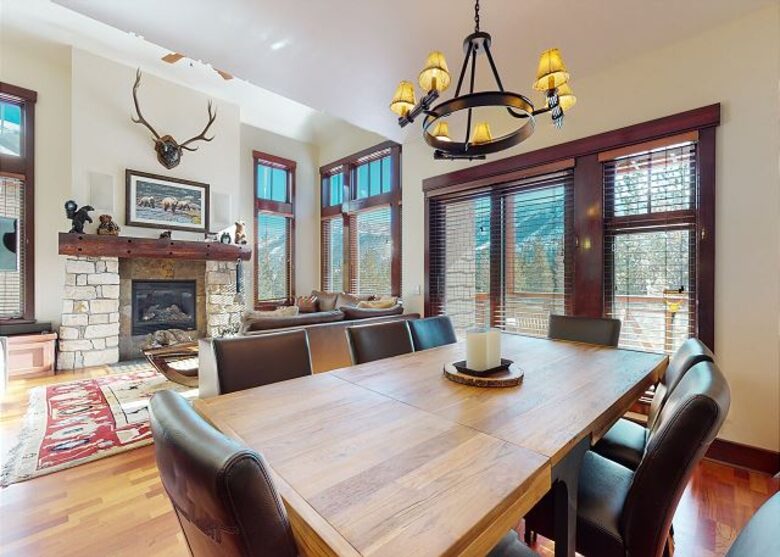 Juniper Springs Retreat - Mammoth Lakes, California