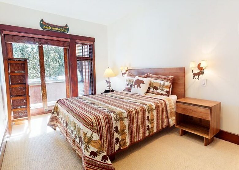 Juniper Springs Retreat - Mammoth Lakes, California