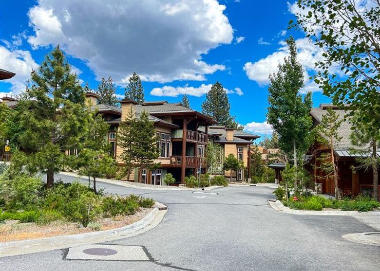Juniper Springs Retreat - Mammoth Lakes, California