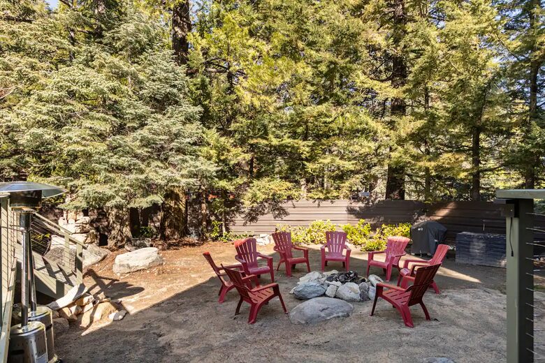 Paradise in the Pines - Twin Peaks, California