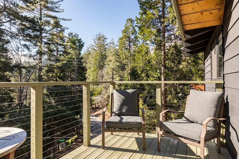 Paradise in the Pines - Twin Peaks, California