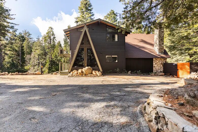 Paradise in the Pines - Twin Peaks, California