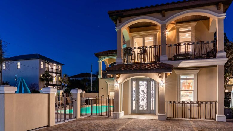 Sun Kissed Beach Retreat | One Block to Private Beach Access - Miramar Beach, Florida