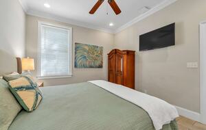 Sun Kissed Beach Retreat | One Block to Private Beach Access - Miramar Beach, Florida