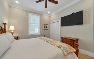 Sun Kissed Beach Retreat | One Block to Private Beach Access - Miramar Beach, Florida