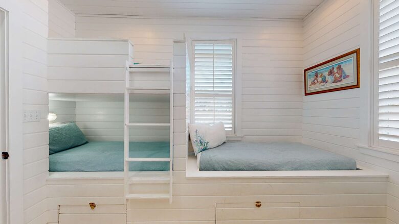 Sun Kissed Beach Retreat | One Block to Private Beach Access - Miramar Beach, Florida