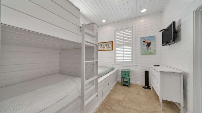Sun Kissed Beach Retreat | One Block to Private Beach Access - Miramar Beach, Florida