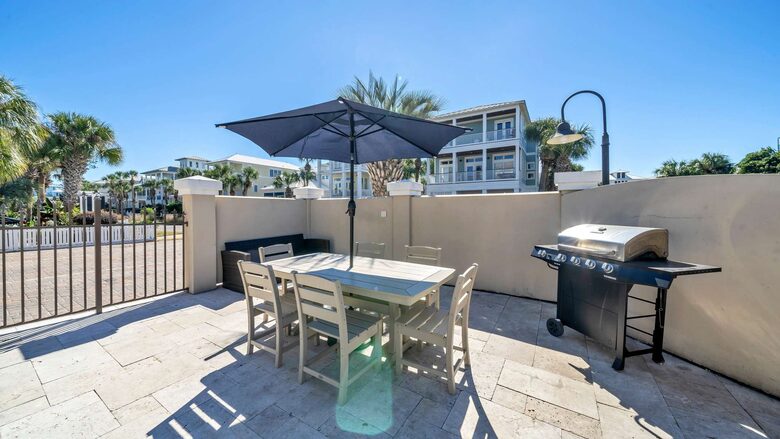 Sun Kissed Beach Retreat | One Block to Private Beach Access - Miramar Beach, Florida