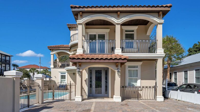 Sun Kissed Beach Retreat | One Block to Private Beach Access - Miramar Beach, Florida