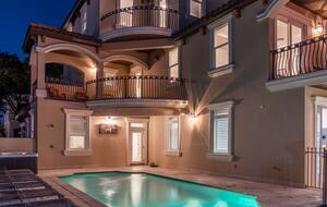 Sun Kissed Beach Retreat | One Block to Private Beach Access - Miramar Beach, Florida