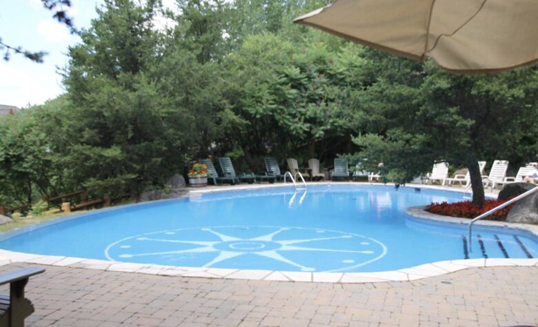 Luxurious Ski In Ski Out 2 Bedroom Equinoxe Tremblant - Mont-Tremblant, Canada