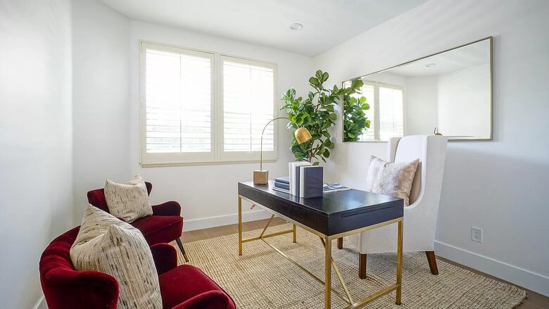 Bay Cove Getaway - Newport Beach, California