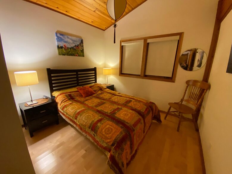 Guest bedroom