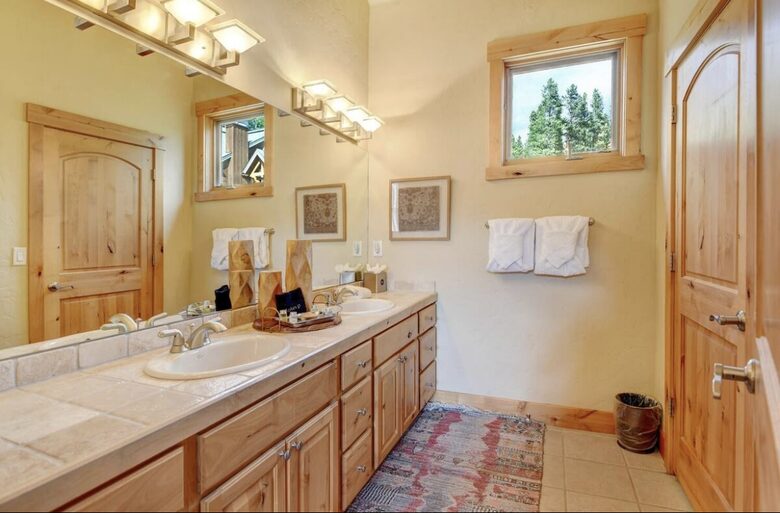 Lakota Luxury Rocky Mountain Ski Chalet - Winter Park, Colorado