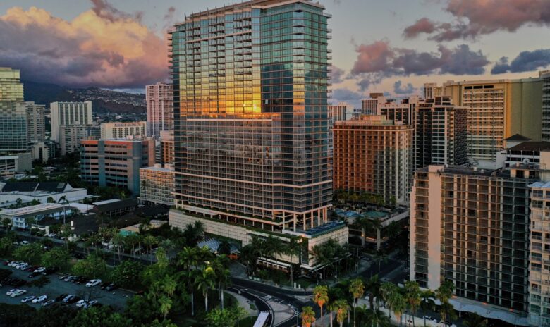 Honolulu Residential-Style Suite - Honolulu, Hawaii