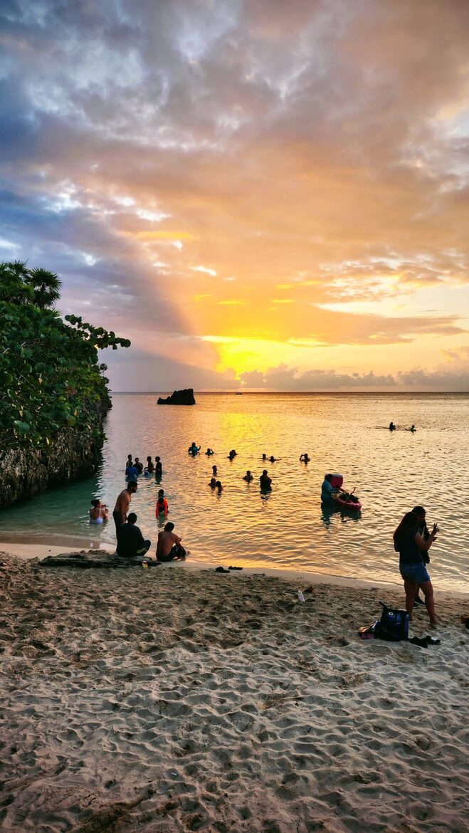 Infinity Bay Spa and Beach Resort, West Bay Beach - Roatan, Honduras - Infinity Bay Resort, Honduras