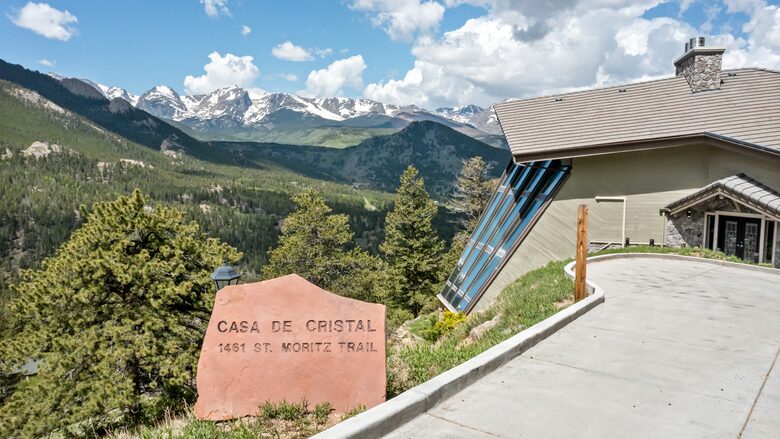 Breathtaking Luxury Mountain Retreat - Estes Park, Colorado