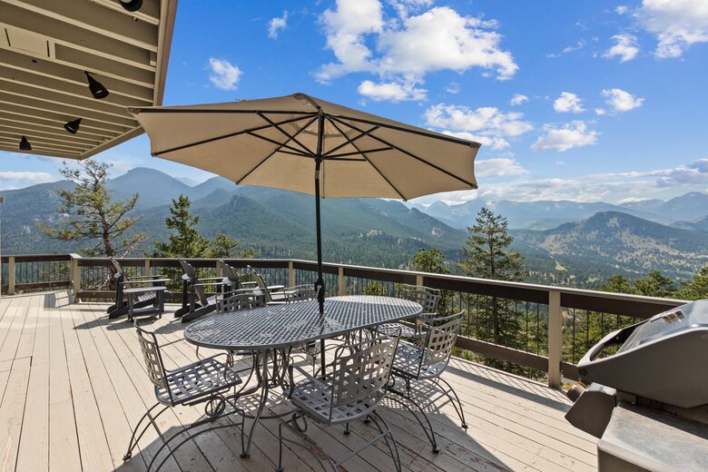 Breathtaking Luxury Mountain Retreat - Estes Park, Colorado