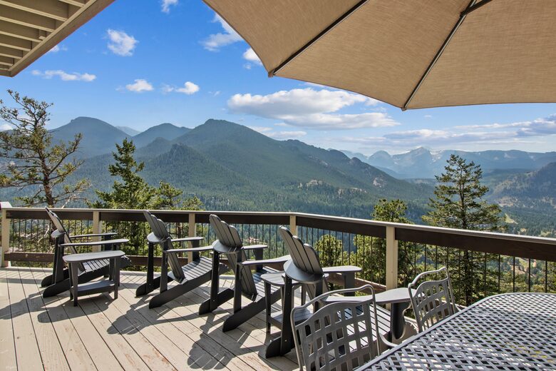 Breathtaking Luxury Mountain Retreat - Estes Park, Colorado