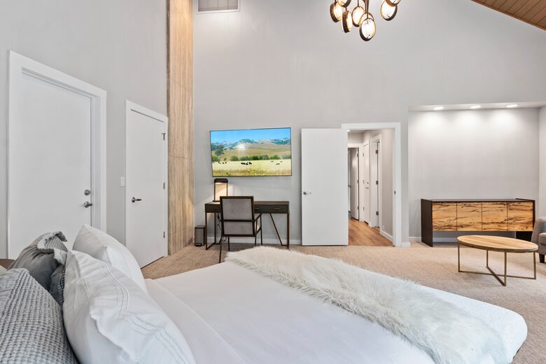 Breathtaking Luxury Mountain Retreat - Estes Park, Colorado
