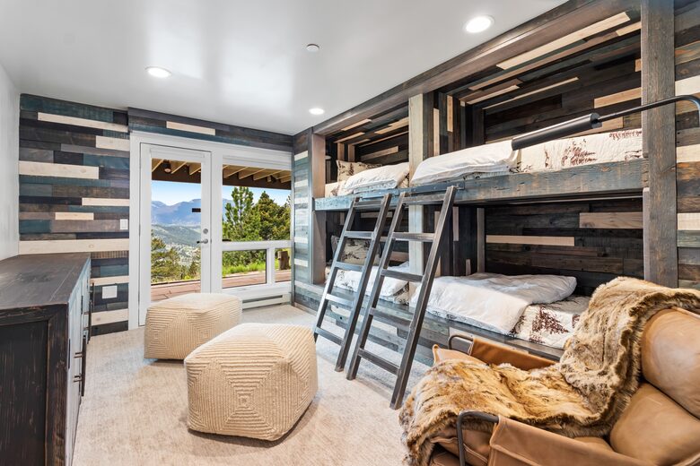 Breathtaking Luxury Mountain Retreat - Estes Park, Colorado