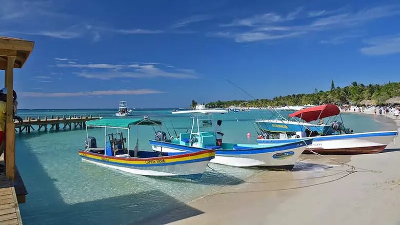 Infinity Bay Spa and Beach Resort, West Bay Beach - Roatan, Honduras - Infinity Bay Resort, Honduras