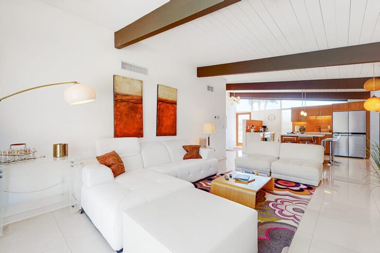 Midcentury Modern Escape - Palm Springs, California