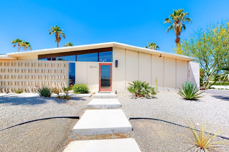 Midcentury Modern Escape - Palm Springs, California