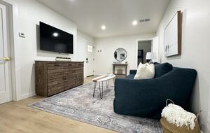 Stylish Family Beach Villa - Summerland, California