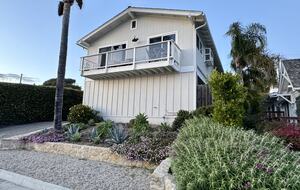 Stylish Family Beach Villa - Summerland, California