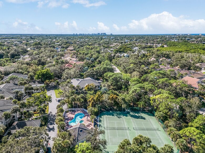 Bonita Bay Carriage House - Bonita Springs, Florida