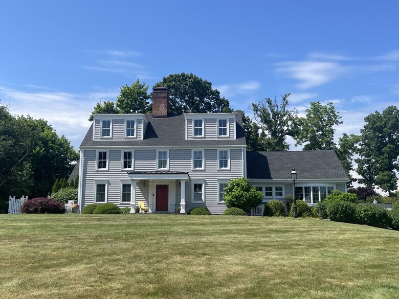 Large Family House with Pool and Water Views - Milford, Connecticut