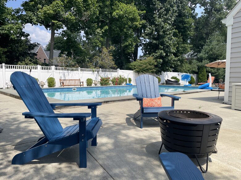 Large Family House with Pool and Water Views - Milford, Connecticut