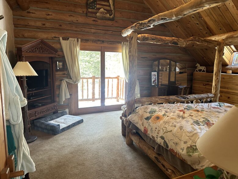 Large Log Home on a Private Acre with a Pond - Breckenridge, Colorado