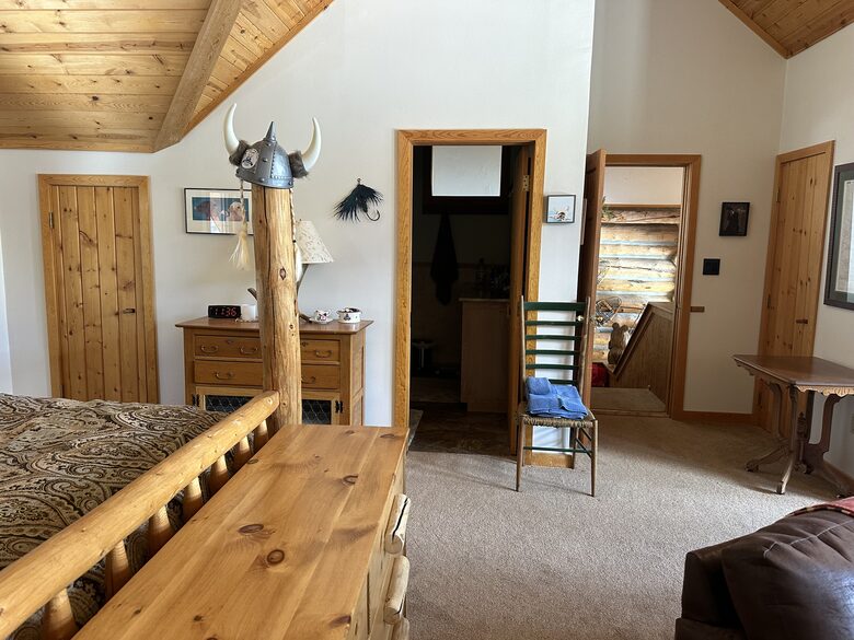 Large Log Home on a Private Acre with a Pond - Breckenridge, Colorado