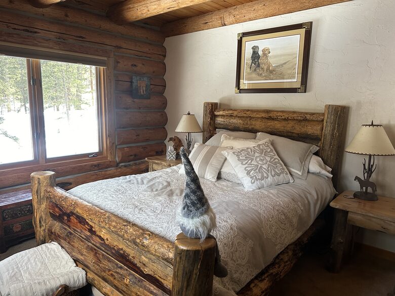 Large Log Home on a Private Acre with a Pond - Breckenridge, Colorado