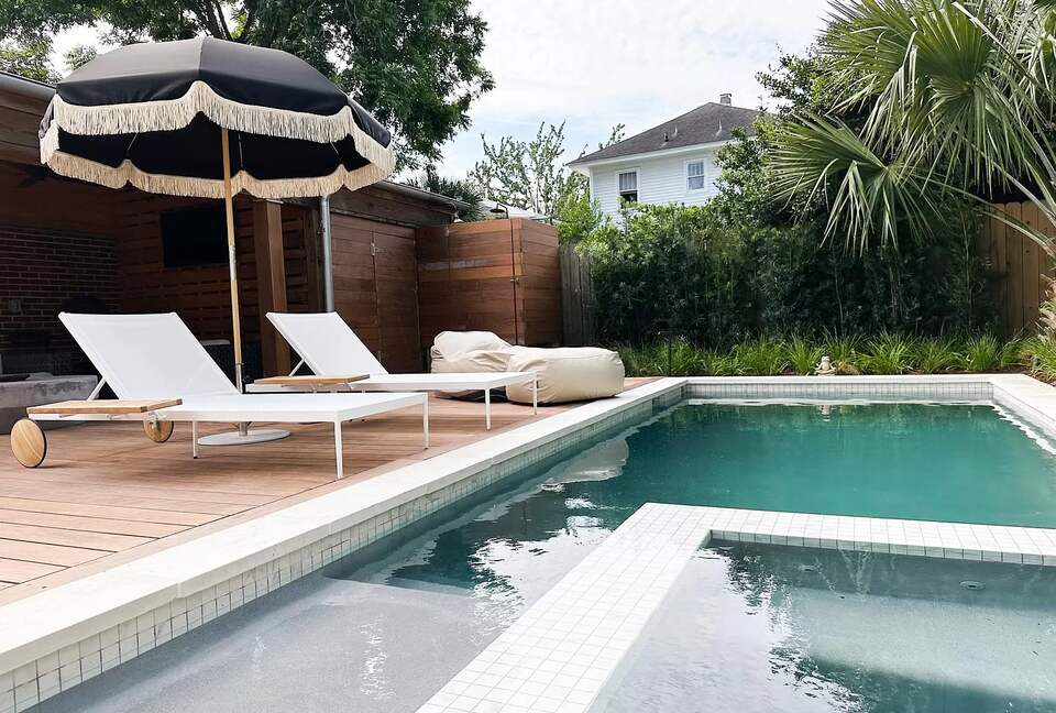 Luxe Downtown Oasis with Pool & Outdoor Living Room - Charleston, South Carolina