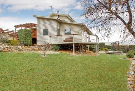 The Lake House - Kalkite, Australia