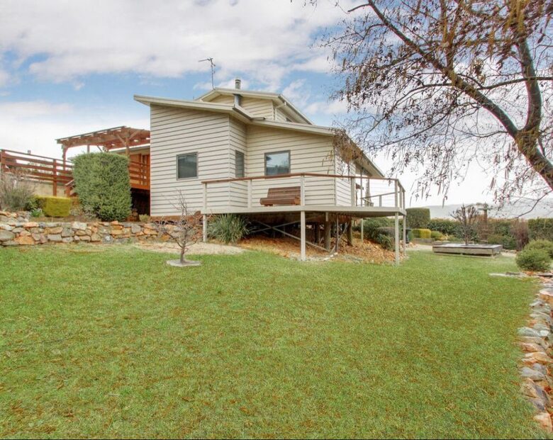 The Lake House - Kalkite, Australia